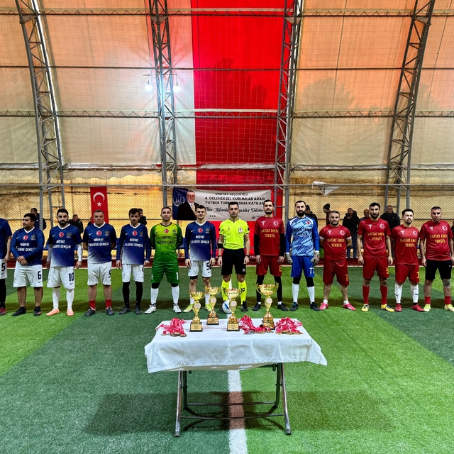 Midyat'ta kurumlar arası futbol turnuvası sona erdi