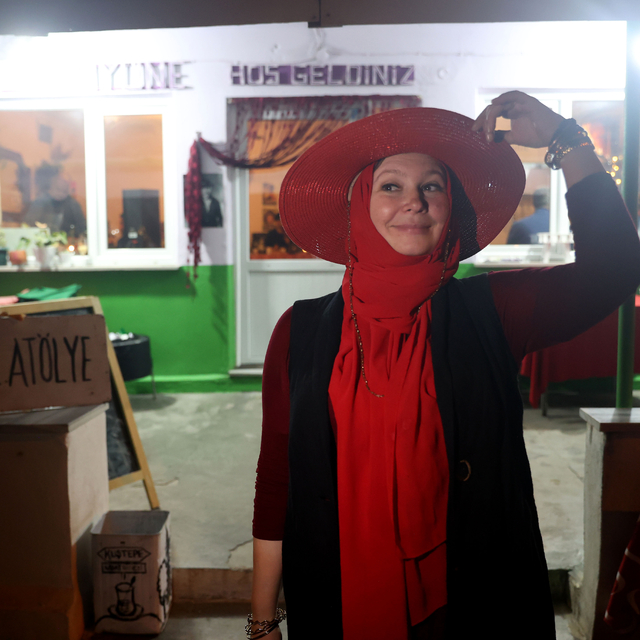 Köy kahvehanesindeki kültürel faaliyetler şehirlinin rotasını köye çevirtti