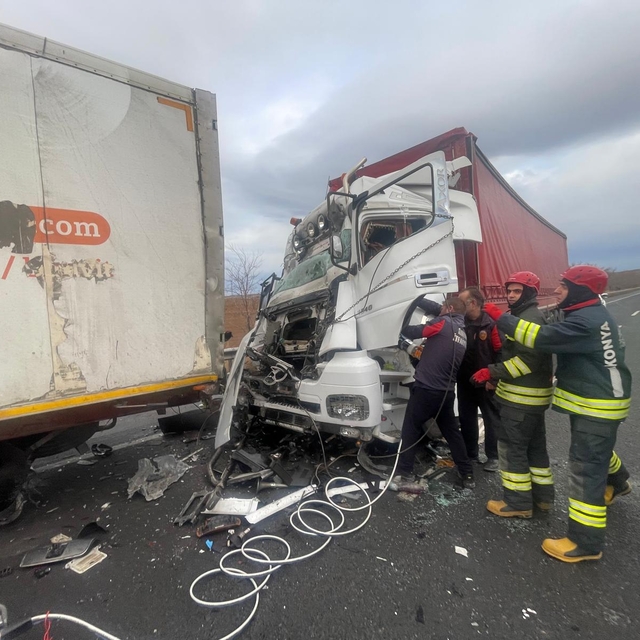Ankara - Konya kara yolundaki trafik kazasında 1 kişi yaralandı