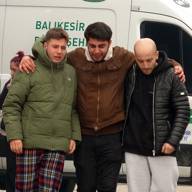 Mühimmat fabrikasındaki patlamada ölen 11 işçinin otopsi işlemleri tamamlan...