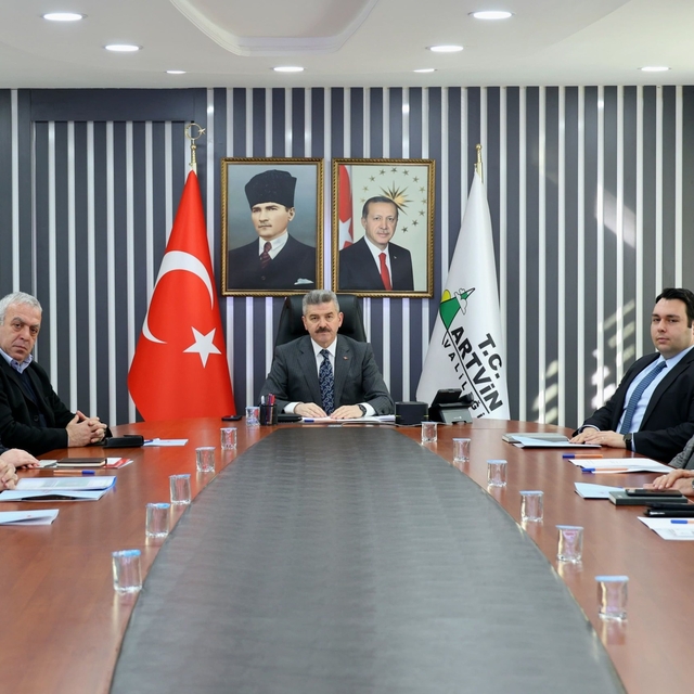 Artvin'de kahverengi kokarca ile mücadele çalışmaları devam ediyor