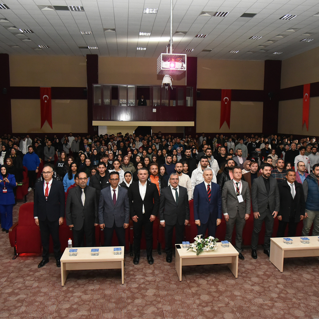 Karaman'da "Gençlik Politika Belgesi Vizyon Çalıştayı" düzenlendi