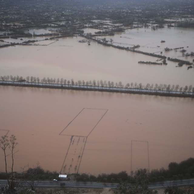 Muğla'da sağanak nedeniyle tarım arazileri sular altında kaldı