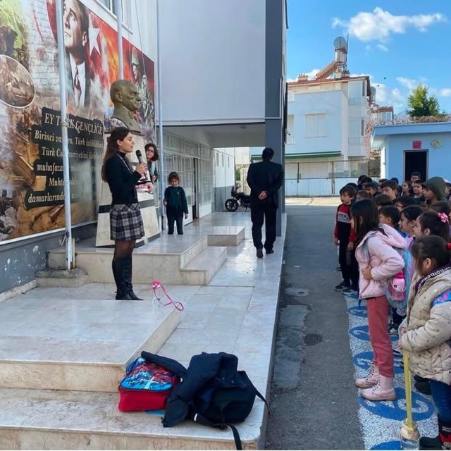 Bozyazı'da öğrencilere ağız ve diş sağlığı ile teknoloji bağımlılığı eğitim...
