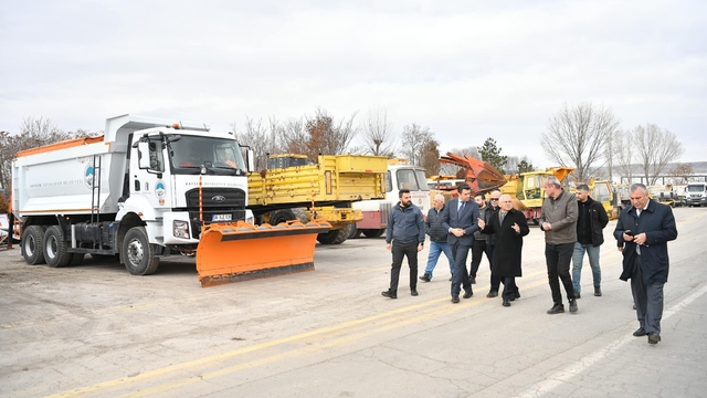 Başkan Büyükkılıç, Makine İkmal Bakım ve Onarım Daire Başkanlığını ziyaret etti