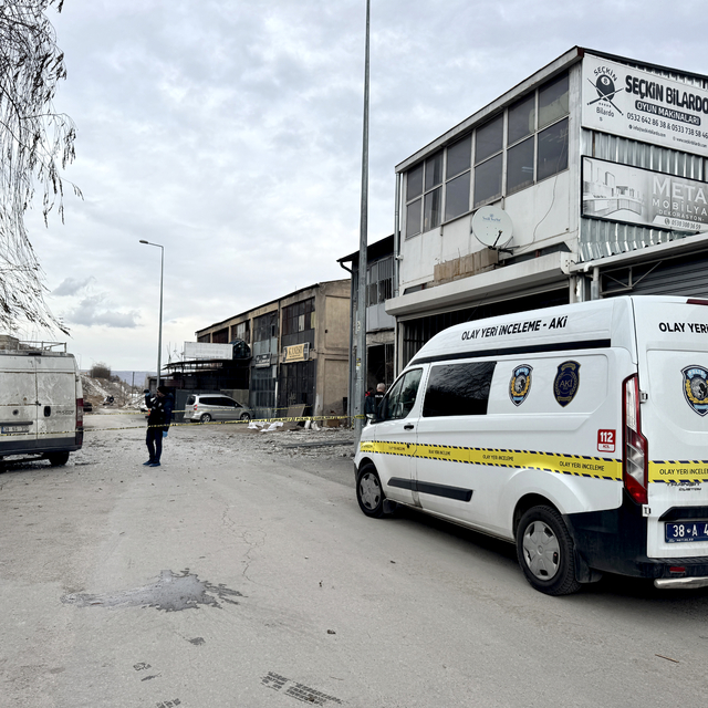 Kayseri'de boya kazanı patladı, 3 işçi yaralandı