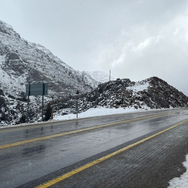 Antalya'da sağanak; şimşekler gökyüzünü aydınlattı (3)