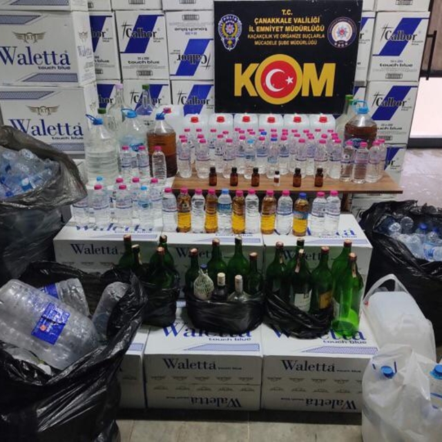 Çanakkale'de kaçak içki operasyonunda 4 şüpheli yakalandı