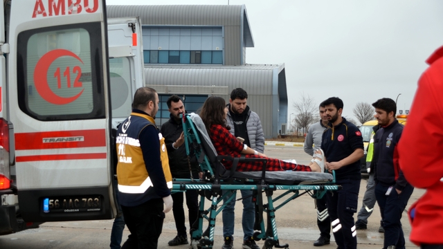 Muş'ta 2 hasta ambulans uçakla Ankara'ya sevk edildi