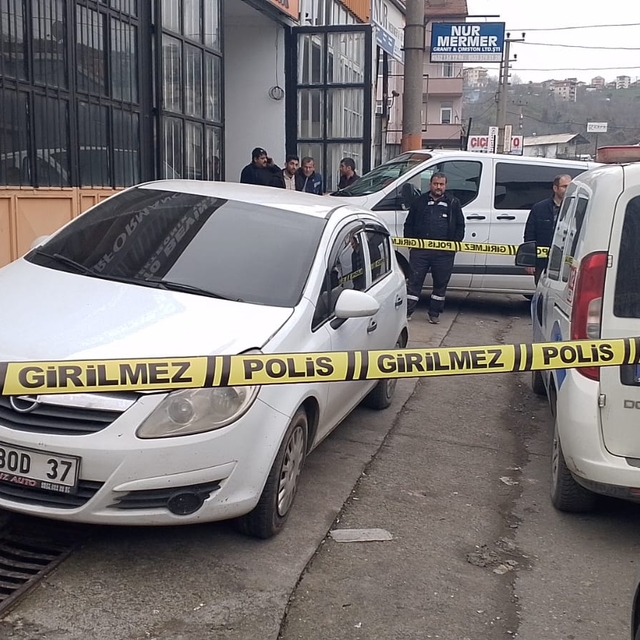 Zonguldak'ta bir kişi otomobilde ölü bulundu