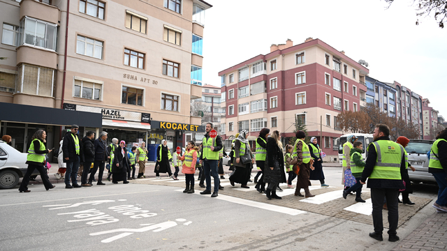Konya'da "Yayabüs" projesiyle öğrenciler güvenle okula gidiyor