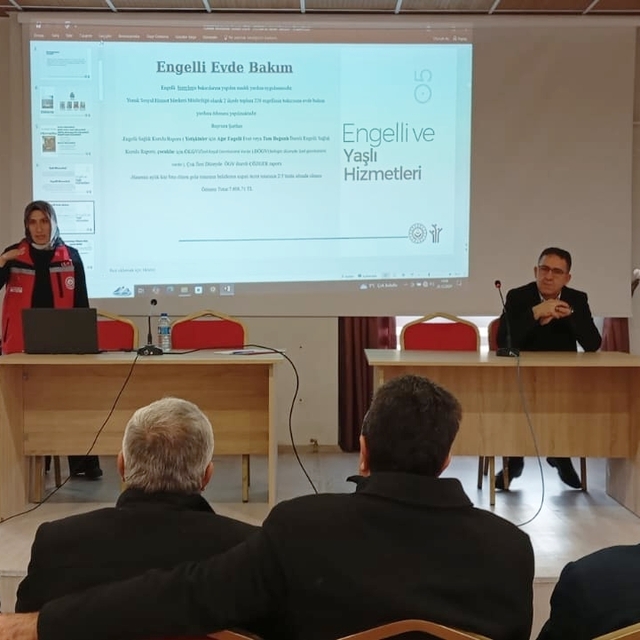 Yunak'ta "Kadına Yönelik Şiddet ve Erken Yaşta Evlilikle Mücadele Semineri"...