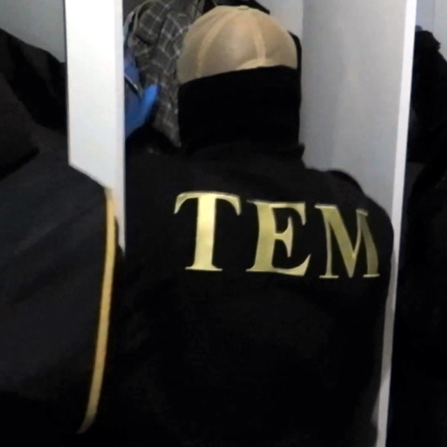 PKK'lı teröristleri tedavi ettiği iddia edilen 3 doktora gözaltı