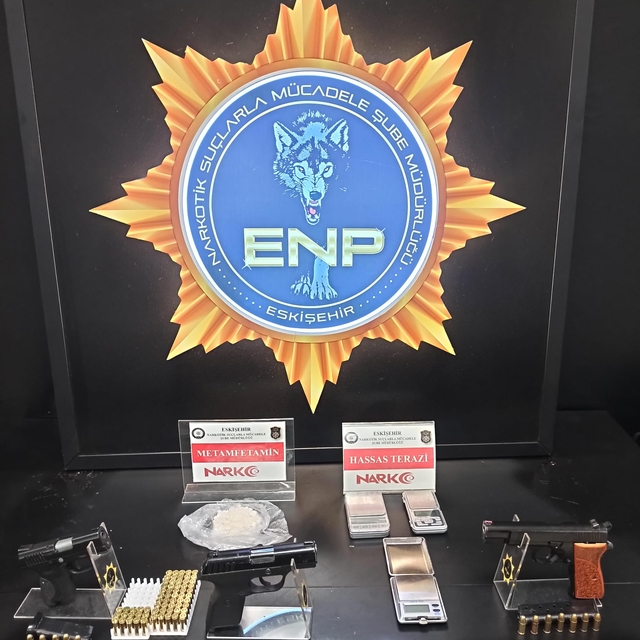 Eskişehir'de uyuşturucu operasyonunda yakalanan 4 şüpheli tutuklandı