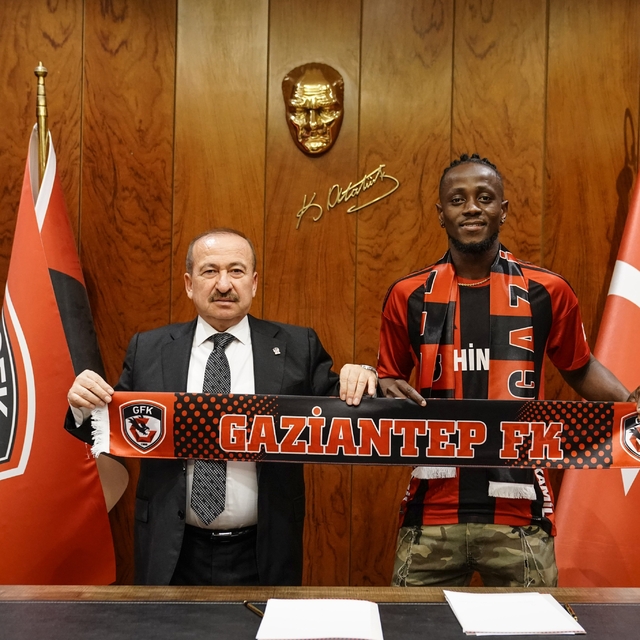Gaziantep FK, Ganalı golcü Boateng'i renklerine bağladı