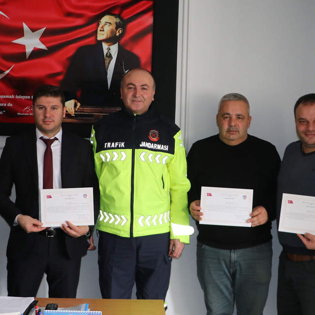 Emekli Uzman Jandarmalar Derneğinden Havza Belediyesi ve basın çalışanına o...