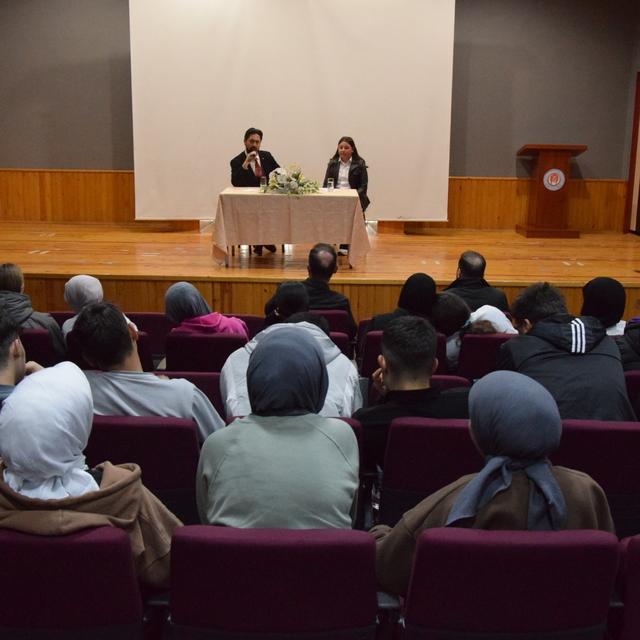 Espiye'de söyleşi düzenlendi