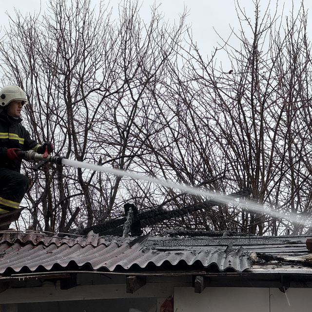 Edirne'de çıkan yangında ev kullanılamaz hale geldi