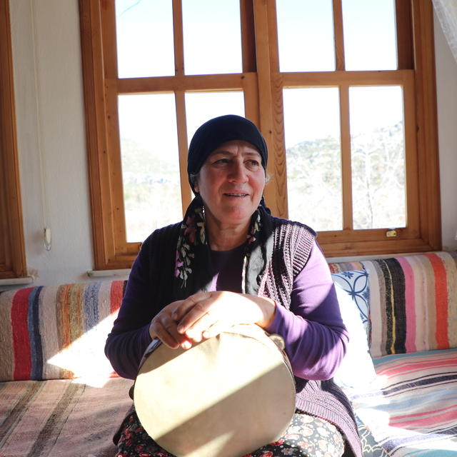 Torosların "Yaşayan İnsan Hazinesi" sesi ve ezgileriyle yöre kültürünü yaşa...