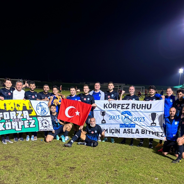 İzmirli avukatlar futbolda dünya ikincisi