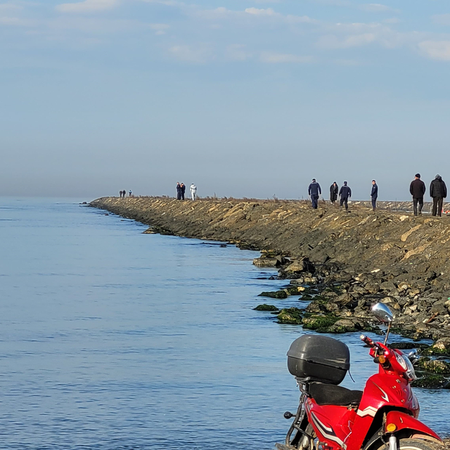 Samsun'da kaybolan 2 balıkçıyı arama çalışmaları sürüyor