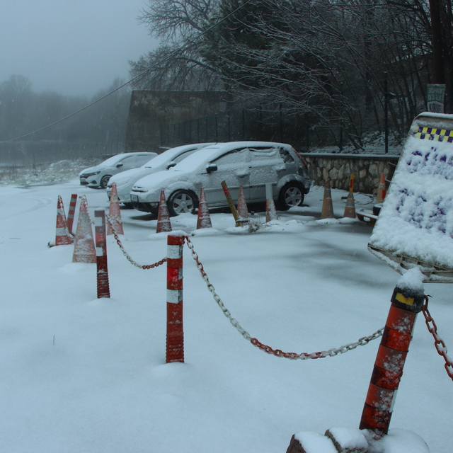 Kırklareli'nin yüksek kesimlerinde kar yağışı başladı