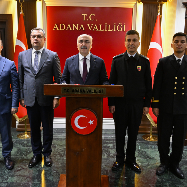 Adana Valisi Yavuz Selim Köşger kentteki asayiş çalışmalarını değerlendirdi...