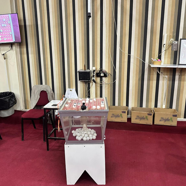 İzmir'de kumar oynarken yakalanan 128 kişiye para cezası