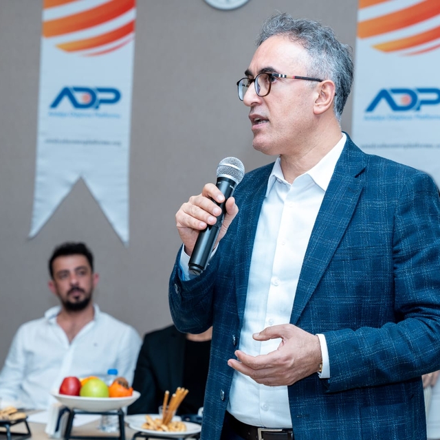 Antalya Düşünce Platformu üyeleri, "iklim değişikliği" konusunda bilgilendi...