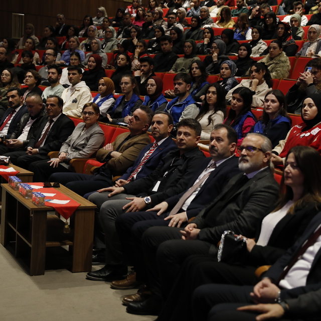 Samsun'da "Gençlik Politika Belgesi Vizyon Çalıştayı" düzenlendi