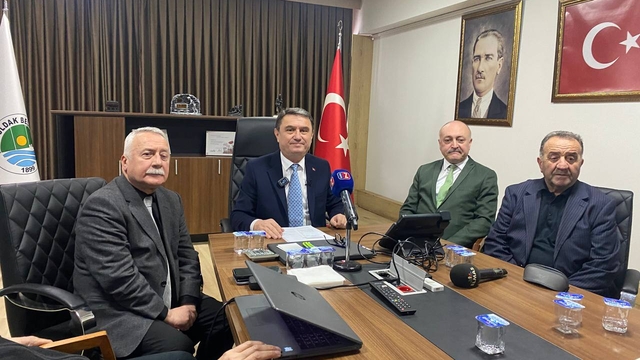 Zonguldak Belediye Başkanı Erdem, basın mensuplarıyla buluştu