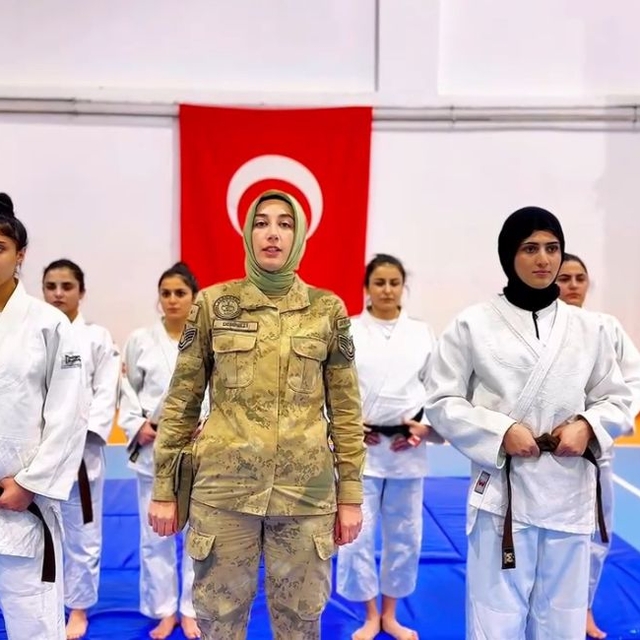 Siirt'te kadına yönelik şiddetle mücadele etkinliği düzenlendi