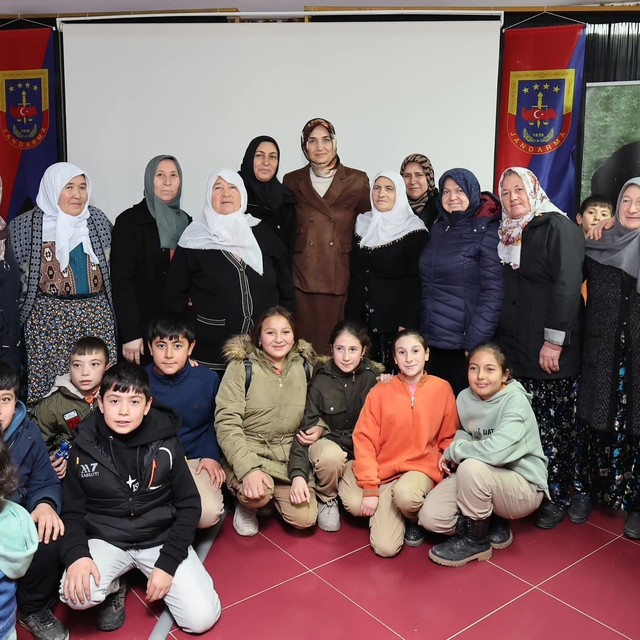 Afyonkarahisar Valisi Yiğitbaşı, "En İyi Narkotik Polisi; Anne Projesi" pro...
