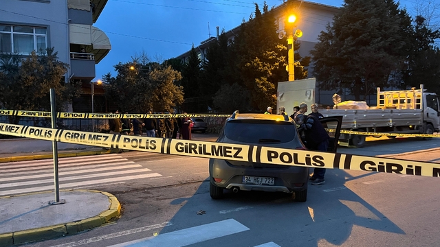 Kocaeli'de trafikte çıkan silahlı kavgada 2 kişi yaralandı