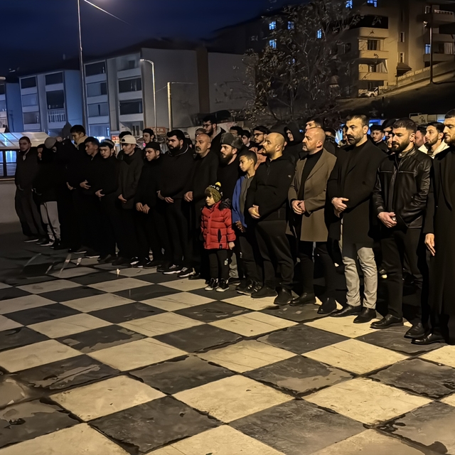 Kazakistan'daki uçak kazasında hayatını kaybedenler için Karabük'te gıyabi...