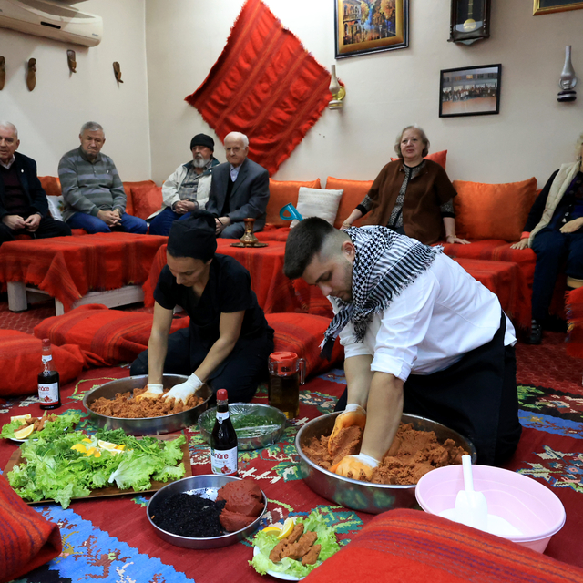 Edirne'de huzurevi sakinleri için "sıra gecesi" düzenlendi