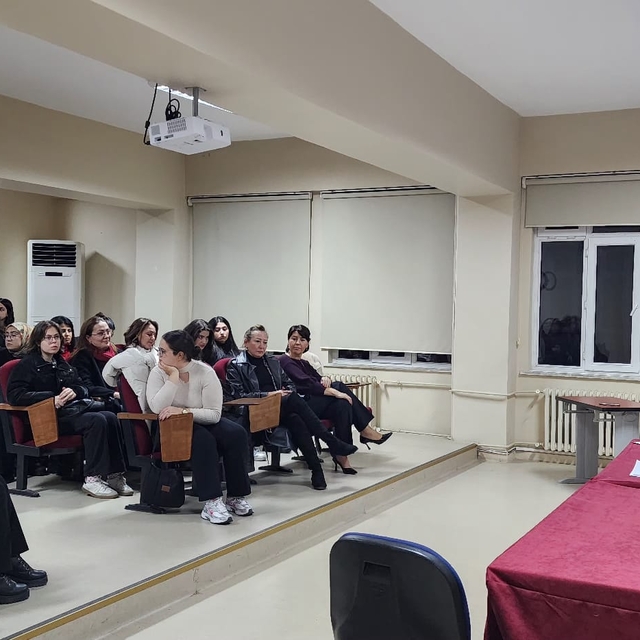 Çanakkale'de 100 Öğrenci 100 Kadın Girişimci Projesi başladı