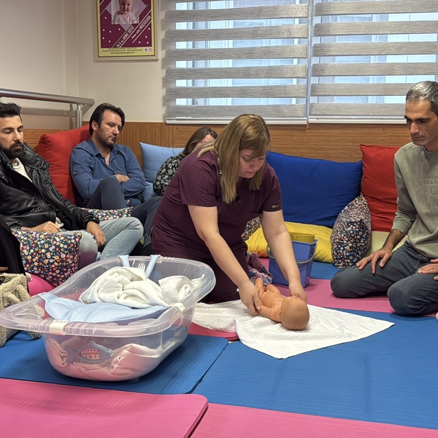 Anne ve anne adaylarına uzaktan eğitim