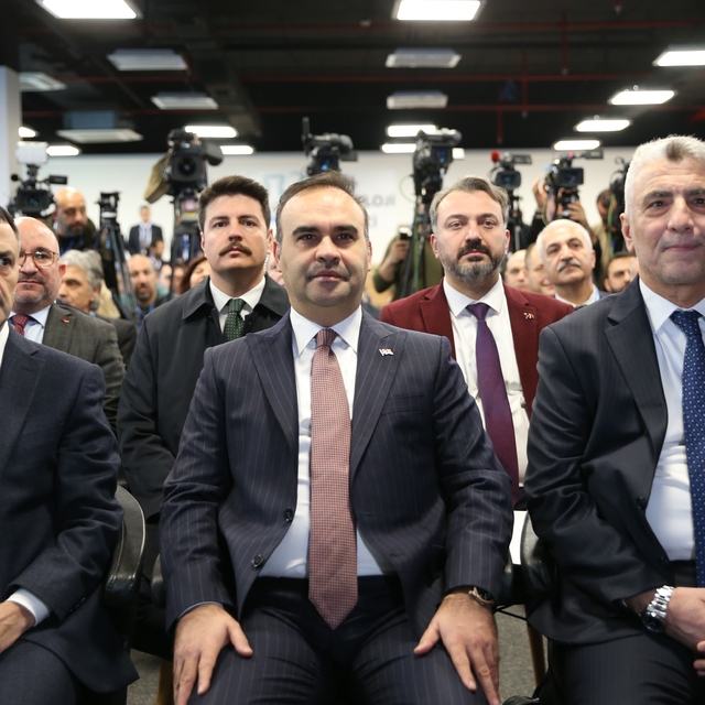 Bakan Kacır, Kocaeli'de Kimya ve Teknoloji Merkezi açılışında konuştu: