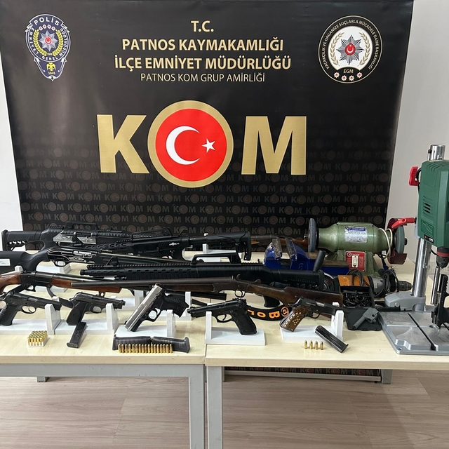 Ağrı'da ruhsatsız silah ticareti operasyonunda 16 şüpheli yakalandı