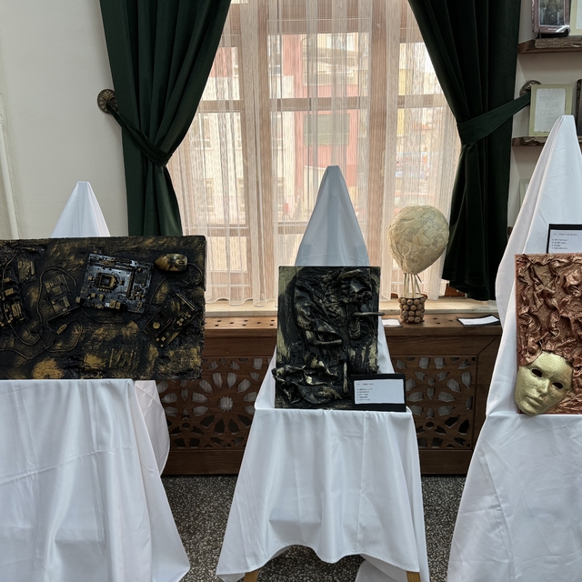 Karaman'da atık malzemelerden yapılan eserler sergilendi