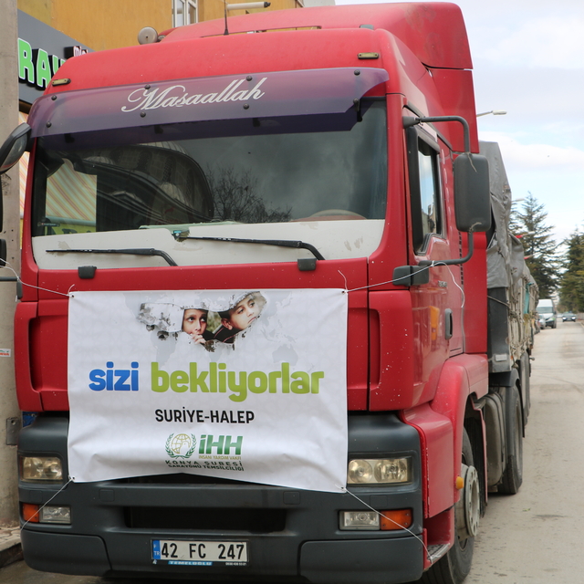 Sarayönü'nden Suriye'ye yardım tırı gönderildi