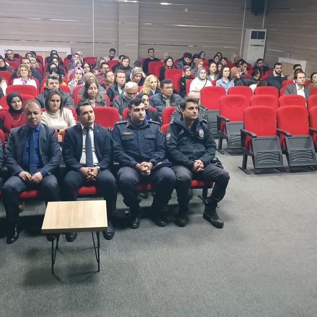 Göynücek'te "En İyi Narkotik Polisi: Anne" semineri düzenlendi