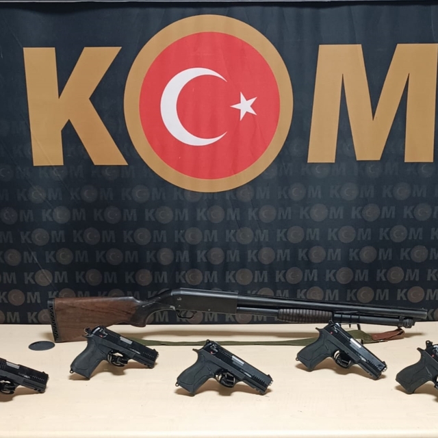 Akhisar'da silah ticareti operasyonunda yakalanan şüpheli tutuklandı