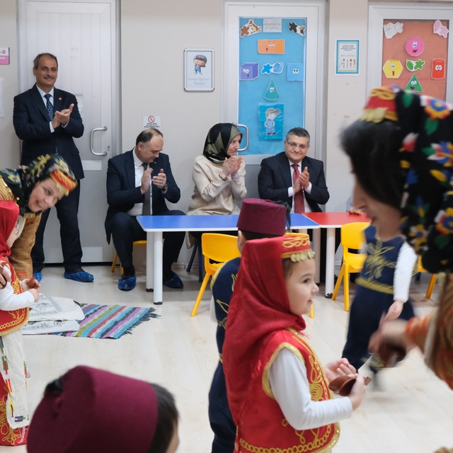 Sinop Valisi Özarslan, "Dilimizin Zenginlikleri" etkinliğine katıldı