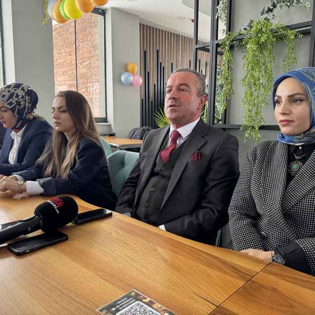 AK Parti Hakkari Başkanı Kaya, kentteki hizmetleri değerlendirdi