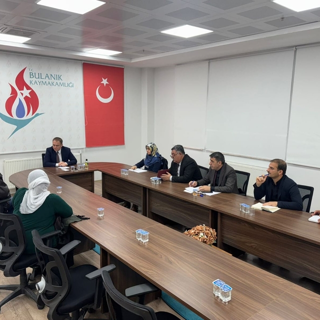 Bulanık'ta "Halk Günü" toplantısı yapıldı