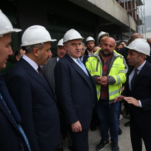 Gençlik ve Spor Bakanı Bak, Gençlik Politika Belgesi Vizyon Çalıştayı'nda k...