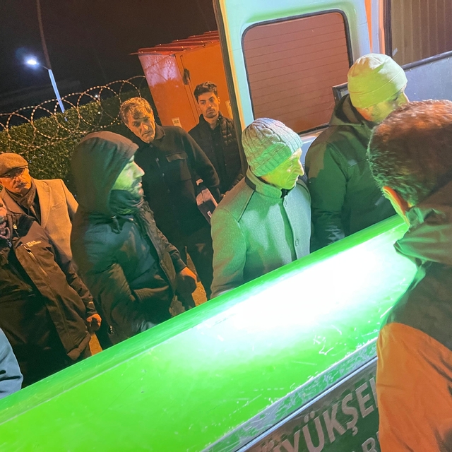 Van'da çığ altında kalan kişi hayatını kaybetti