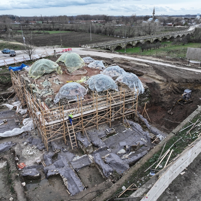 Edirne'deki 15. yüzyıl eseri Gazi Mihal Hamamı'nın restorasyonu sürüyor